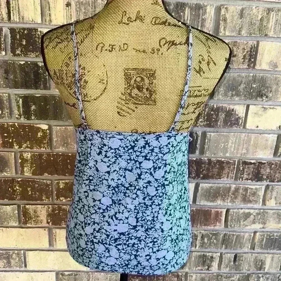 NWOT Love by GAP top - Picture 5 of 8